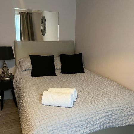 London Property Apartments For Up To 6, Next To Big Ben & London Eye Esterno foto